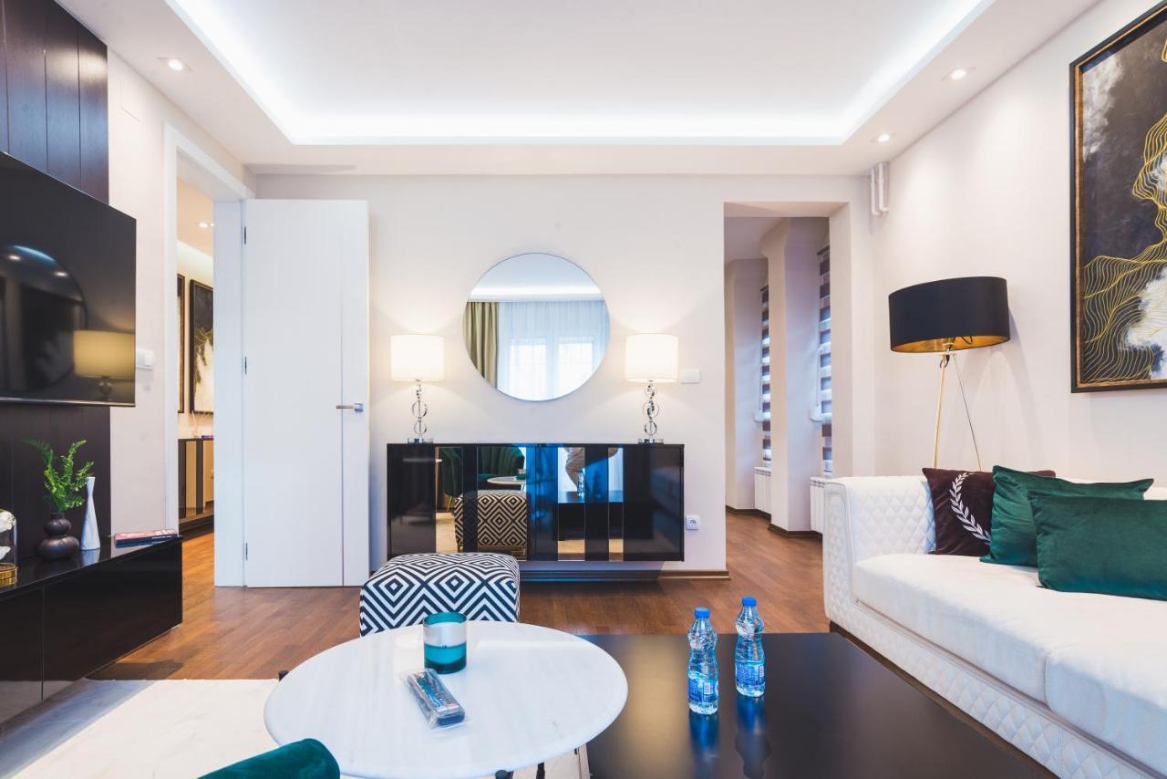 Majestic Apartment ヤゴディナ エクステリア 写真